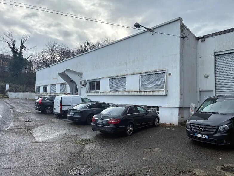29 Chemin De Montgay, Fontaines-sur-Saône à louer - Photo de l’immeuble – Image 1 sur 7