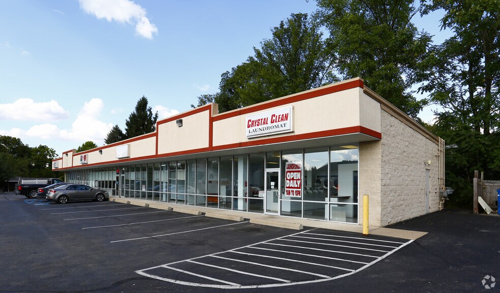 429 S Center Ave, New Stanton, PA à vendre - Photo principale – Image 1 sur 6
