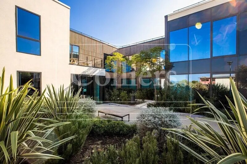 125 Avenue Galilée, Aix-en-Provence à louer Photo de l’immeuble– Image 1 sur 20