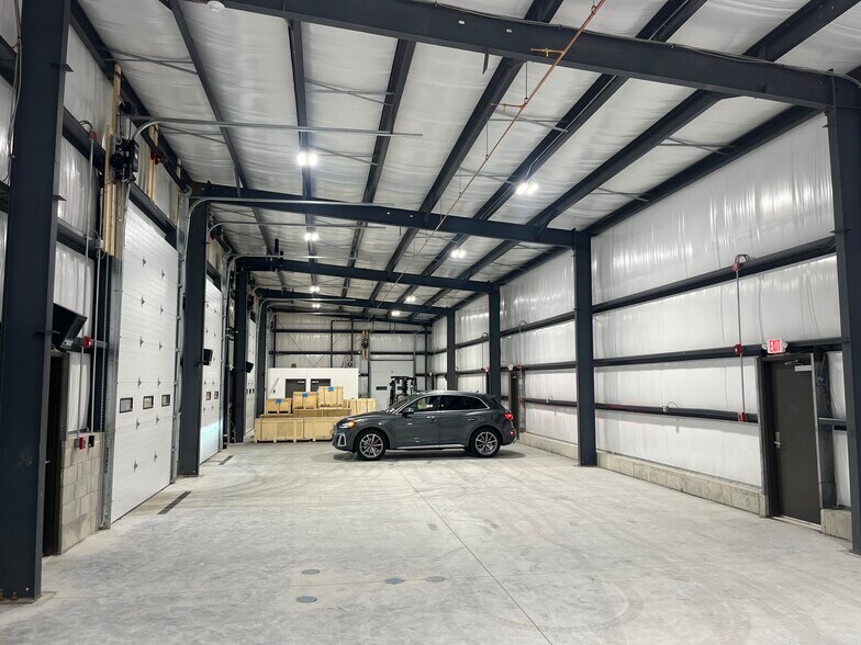 546 Stafford, Cherry Valley, MA à louer - Photo intérieure – Image 3 sur 8