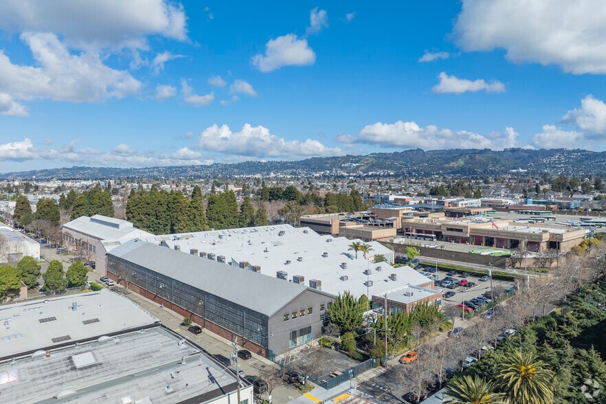 4701 Doyle St, Emeryville, CA à louer - Aérien – Image 2 sur 3