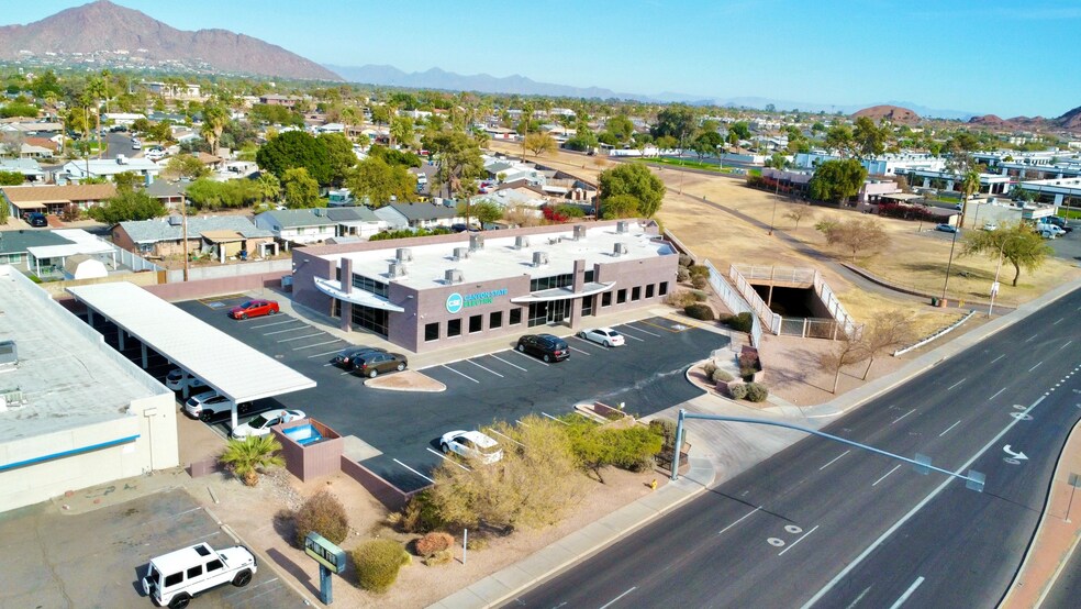 4640 E McDowell Rd, Phoenix, AZ à vendre - Photo de l’immeuble – Image 1 sur 22