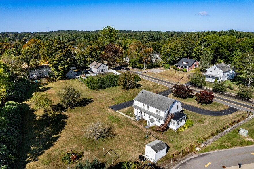 77 W Main St, Dudley, MA à vendre - Aérien – Image 2 sur 7