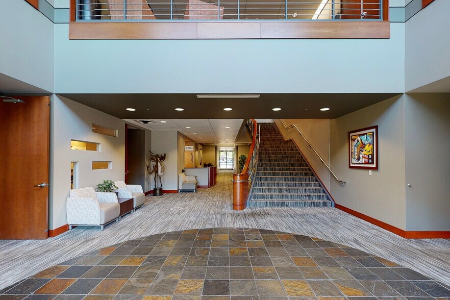 2377 Gold Meadow Way, Gold River, CA à louer - Numérisation 3D Matterport – Image 2 sur 35
