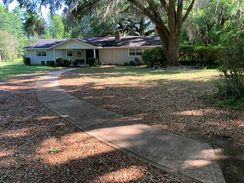 14036 NW Us-441, Alachua, FL à louer - Photo de l’immeuble – Image 2 sur 10