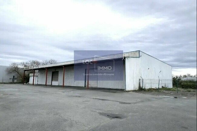 Plus de détails pour Industriel/Logistique à louer