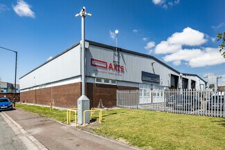 Plus de détails pour Severnside Trading Estate, Textilose Rd, Manchester - Industriel/Logistique à louer