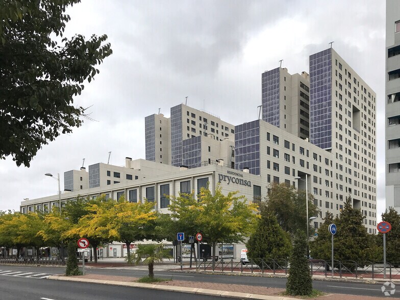 Avenida Constitución, 85, Coslada, Madrid à vendre - Photo principale – Image 1 sur 4