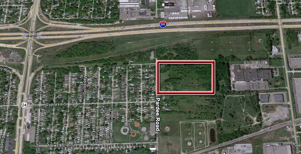 6445 Pardee Rd, Taylor, MI à vendre - Photo principale – Image 1 sur 11