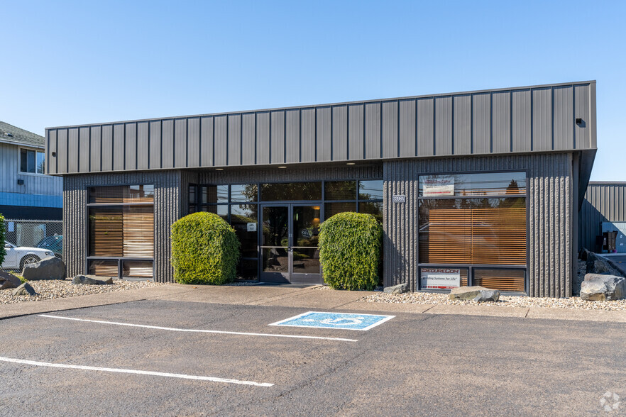 3400 Main St, Springfield, OR à louer - Photo de l’immeuble – Image 3 sur 6