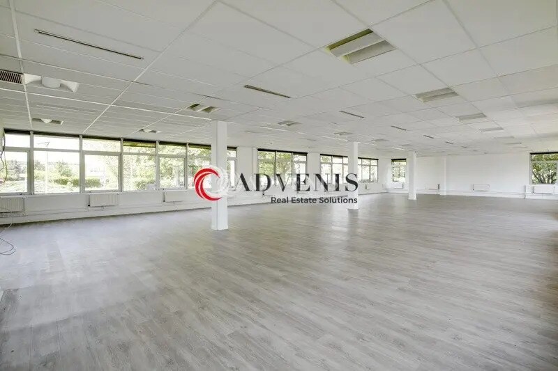 Bureau dans Roissy-en-France à louer - Photo de l’immeuble – Image 1 sur 6