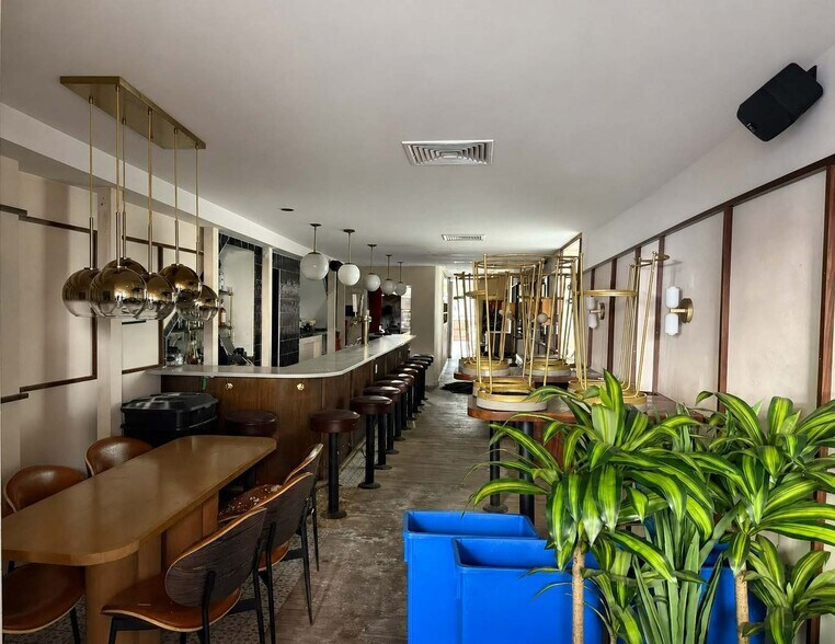 226 W 79th St, New York, NY à louer - Photo de l’immeuble – Image 3 sur 4
