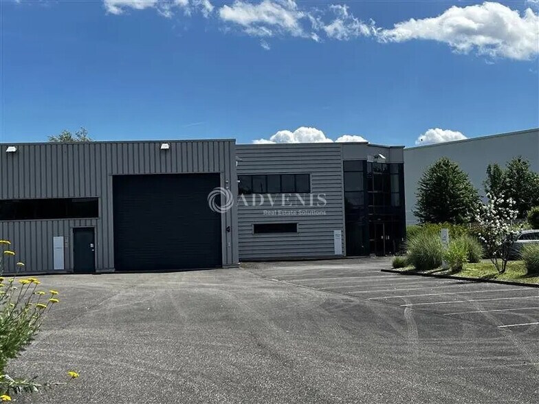 Local d’activités dans Holtzheim à louer - Photo de l’immeuble – Image 2 sur 9