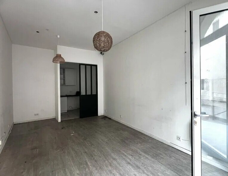 Local commercial dans Vence à vendre - Photo intérieure – Image 2 sur 7