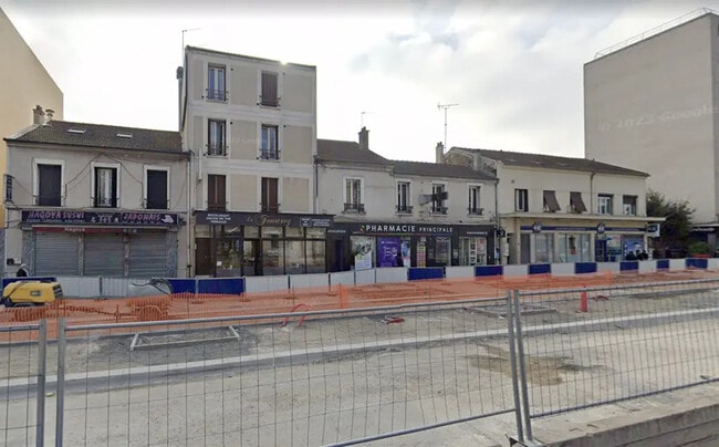 Plus de détails pour Local commercial à louer