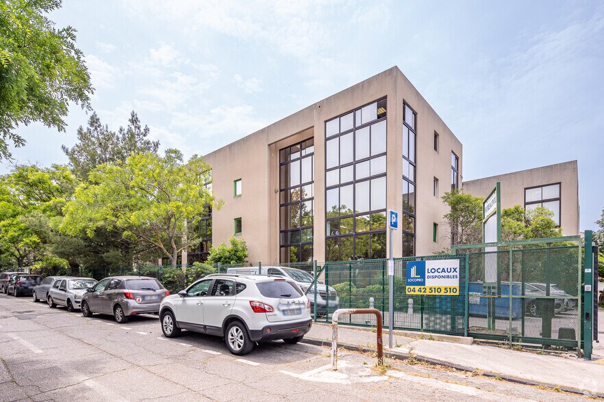 Bureau dans Marseille à vendre - Photo de l’immeuble – Image 2 sur 3