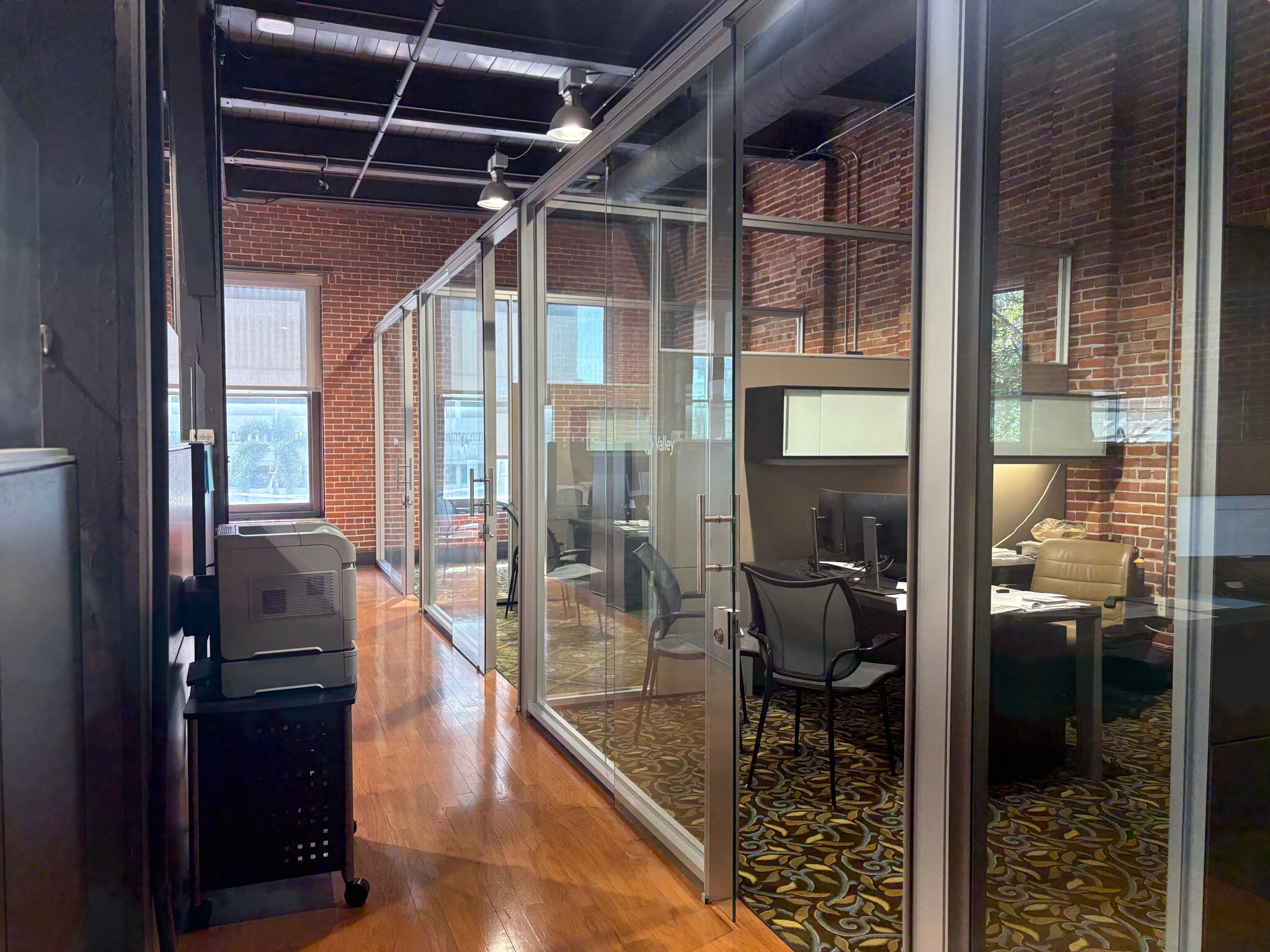 107 S Franklin St, Tampa, FL à louer Photo intérieure– Image 1 sur 3