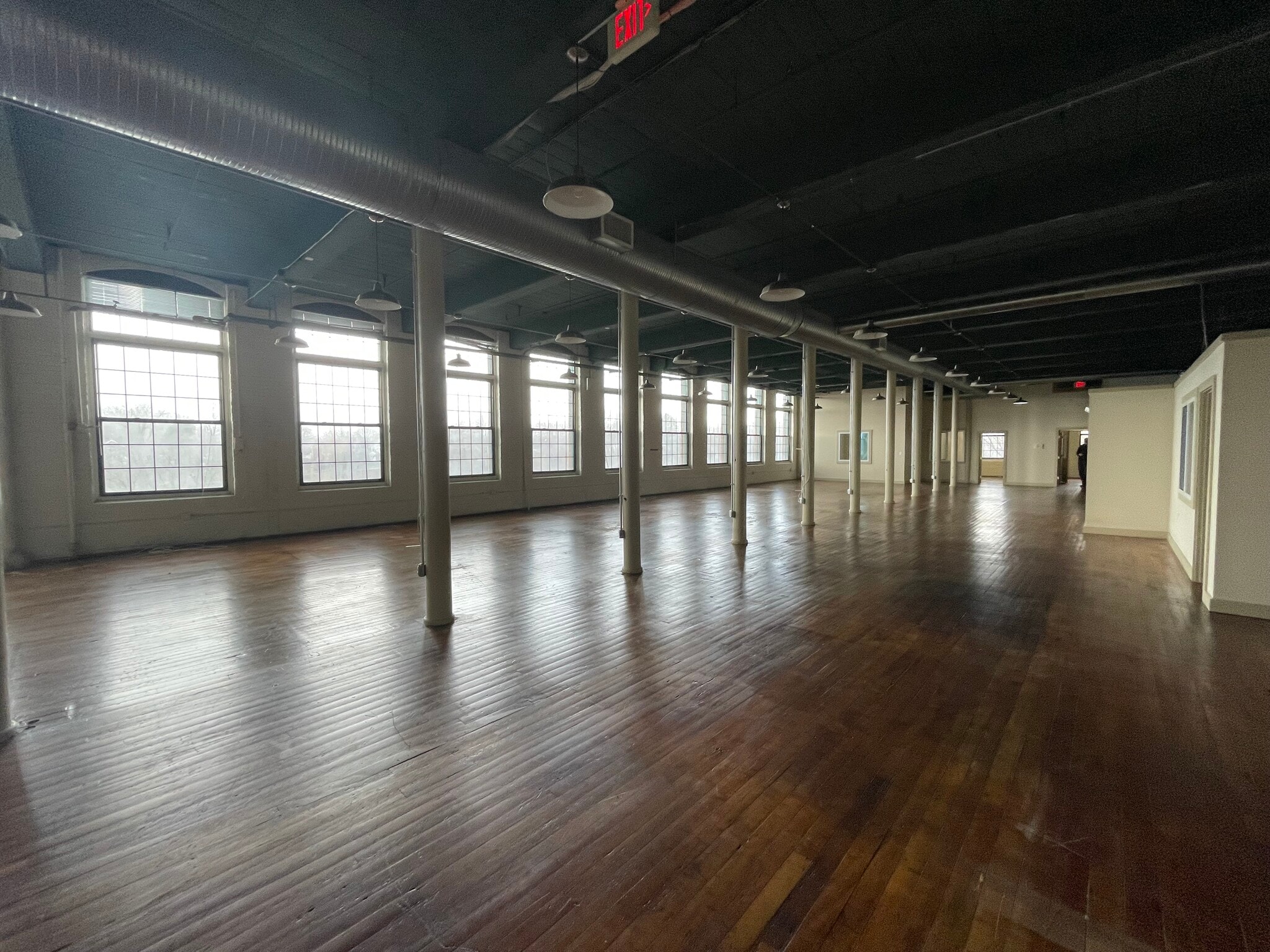 90 Bridge St, Westbrook, ME à louer Photo intérieure– Image 1 sur 2