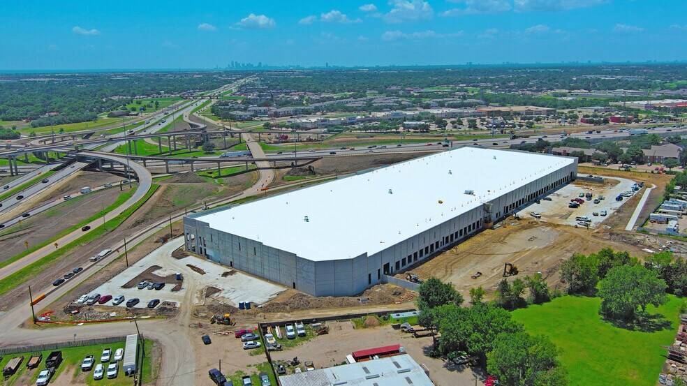 19205 Lyndon B Johnson Fwy, Mesquite, TX à vendre - Photo de l’immeuble – Image 3 sur 7