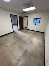 4650 Arrow Hwy, Montclair, CA à louer Photo intérieure– Image 2 sur 4