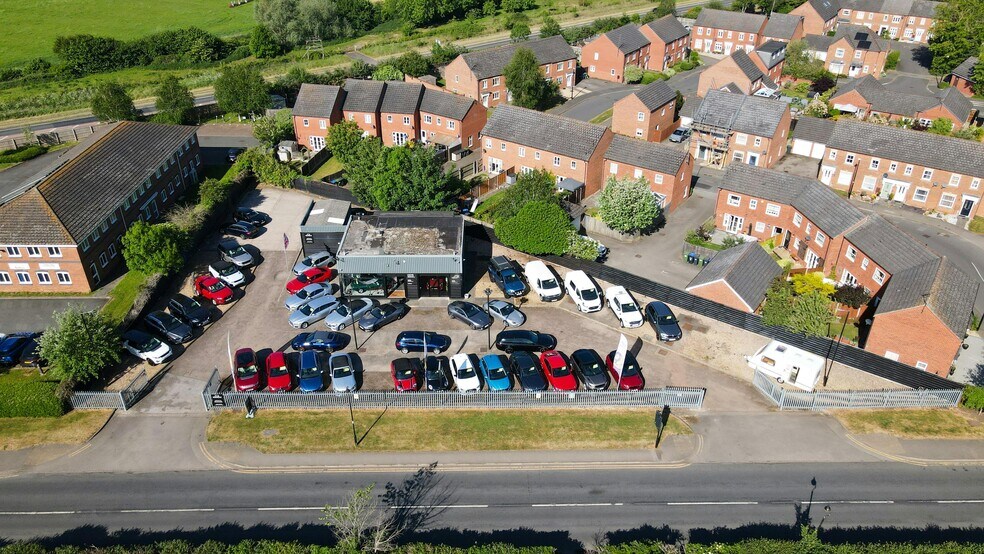 Wellesbourne Rd, Warwick à louer - Photo de l’immeuble – Image 2 sur 14