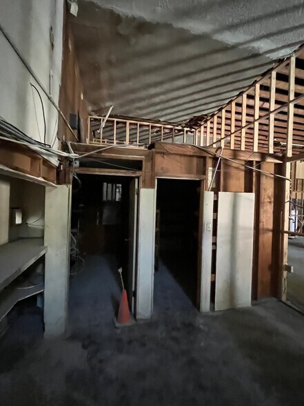 4307 Leimert Blvd, Los Angeles, CA à louer - Photo intérieure – Image 2 sur 8