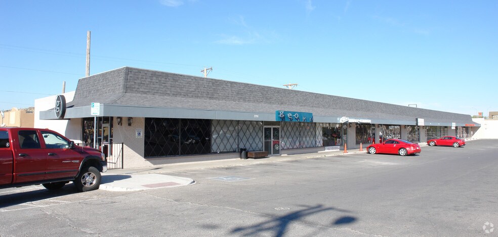 2701-2727 N Stanton St, El Paso, TX à vendre - Photo de l’immeuble – Image 2 sur 11