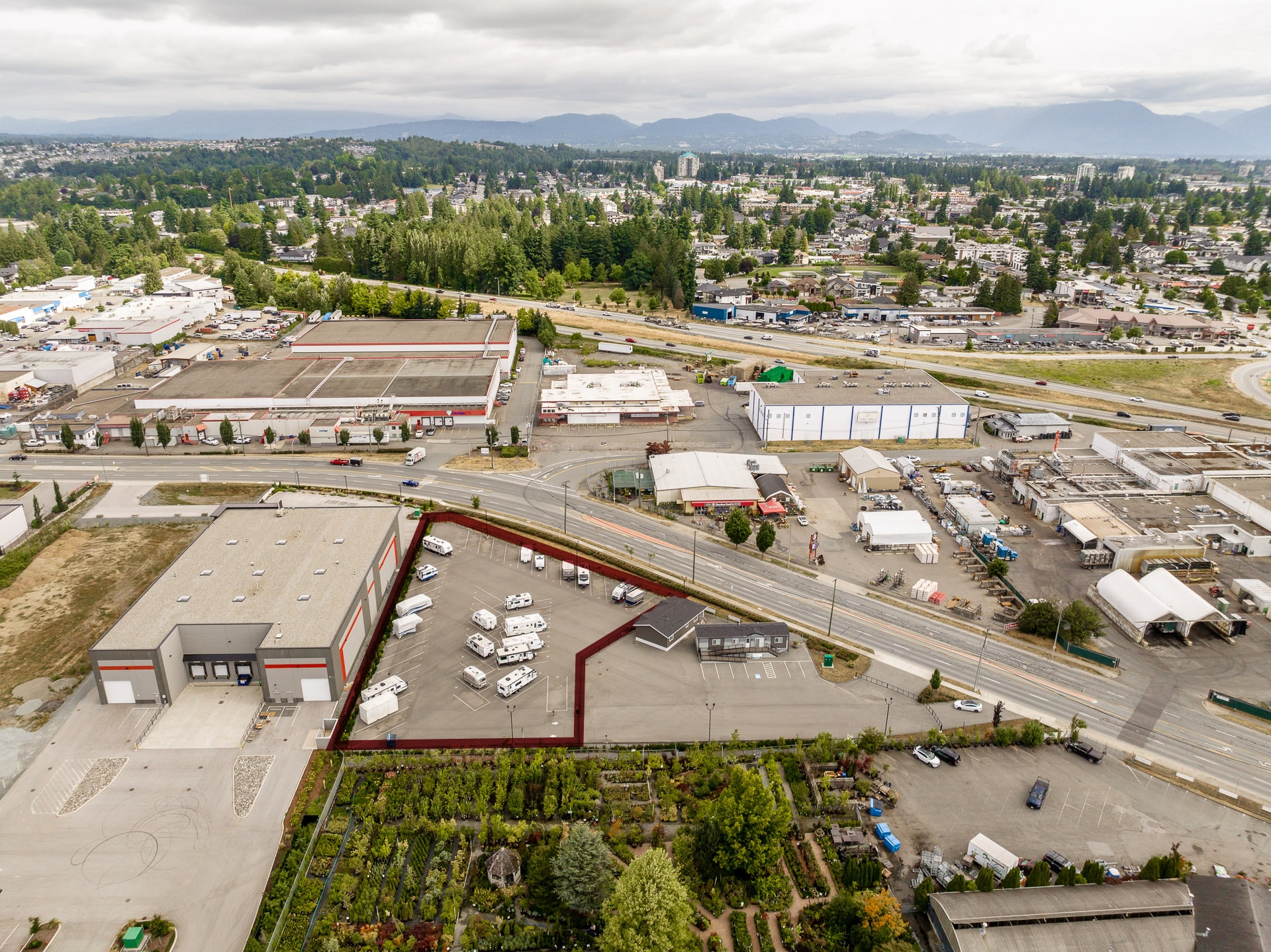 31806 Marshall Rd, Abbotsford, BC à louer Photo principale– Image 1 sur 13