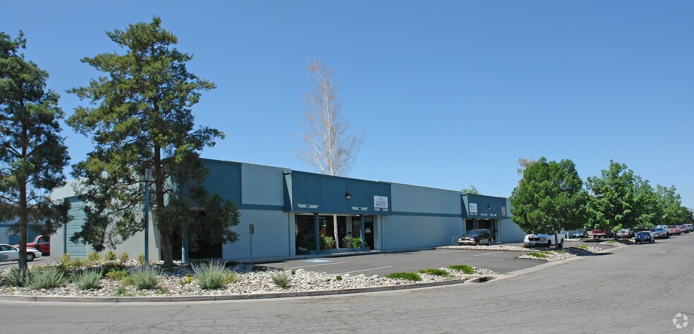 56-104 E Glendale Ave, Sparks, NV à louer - Photo principale – Image 2 sur 9