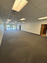 7401 Coldwater Rd, Fort Wayne, IN à louer Photo intérieure– Image 2 sur 4