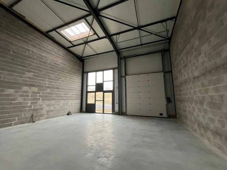 161 Allée Des Peupliers, Trévoux à louer - Photo de l’immeuble – Image 3 sur 9