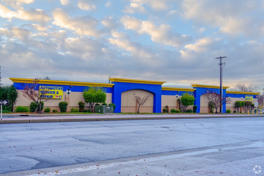 900 Riverside Blvd, Roseville, CA à louer - Photo de l’immeuble – Image 2 sur 3