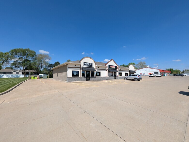 407 S 4th St, Dunlap, IL à vendre - Photo principale – Image 1 sur 15