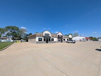 Plus de détails pour 407 S 4th St, Dunlap, IL - Local commercial à vendre