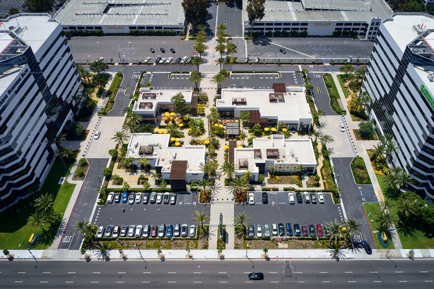 980 W 190th St, Torrance, CA à louer - Photo de l’immeuble – Image 2 sur 45