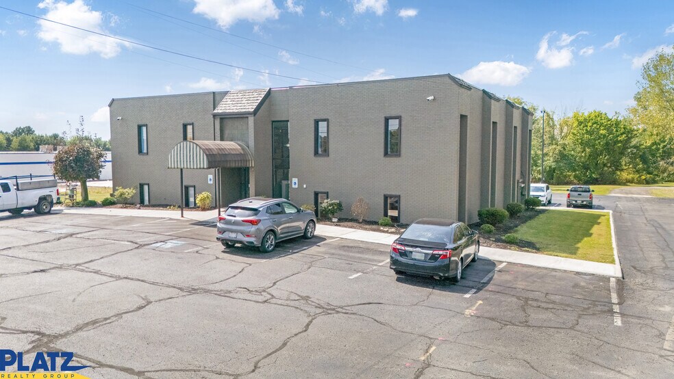 918 Youngstown Warren Rd, Niles, OH à vendre - Photo de l’immeuble – Image 1 sur 9