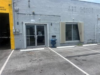 Plus de détails pour 1325 E 10th Ave, Hialeah, FL - Industriel/Logistique à louer