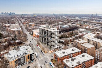6350-6390 Rue Sherbrooke O, Montréal, QC - VUE AÉRIENNE  vue de carte