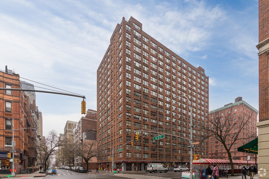 380 Amsterdam Ave, New York, NY à louer - Photo de l’immeuble – Image 1 sur 7