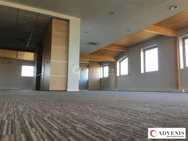 Bureau dans VILLENEUVE-D'ASCQ à louer - Photo intérieure – Image 2 sur 6