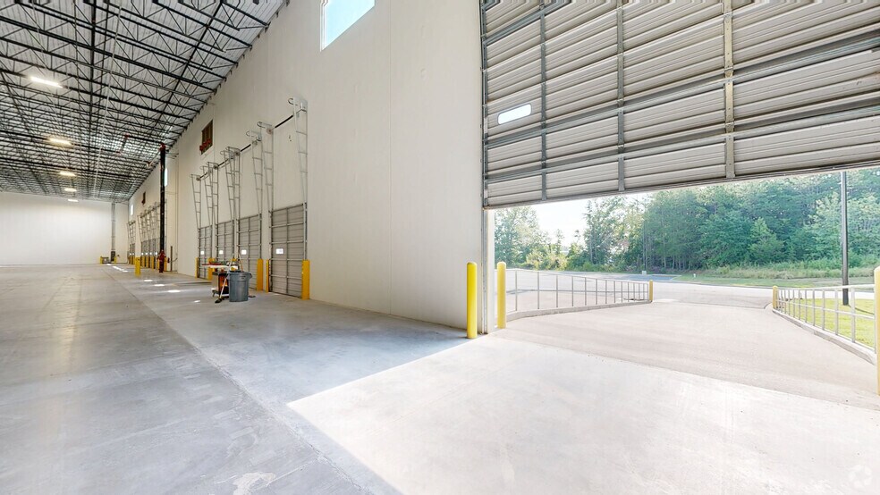 785 Victor Hill Rd, Greer, SC à louer - Numérisation 3D Matterport – Image 2 sur 21
