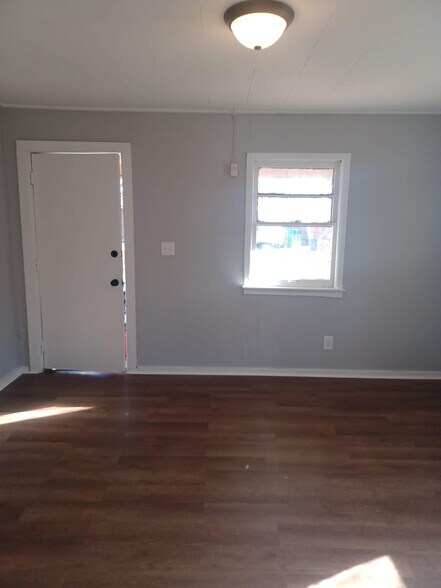 1301 20th St N, Columbus, MS à vendre - Photo de l’immeuble – Image 2 sur 11