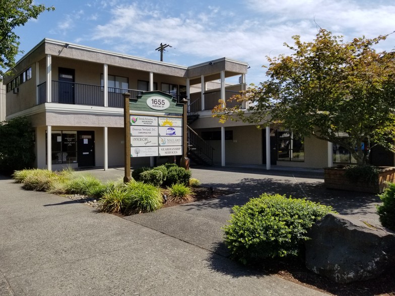 1655 Hudson St, Longview, WA à louer - Photo de l’immeuble – Image 1 sur 12