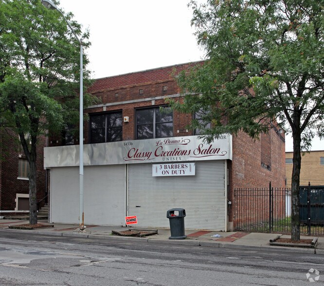 14536 E Jefferson Ave, Detroit, MI à vendre - Photo de l’immeuble – Image 2 sur 30