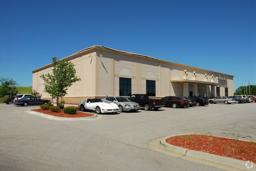4940 NE 81st St, Kansas City, MO à vendre - Photo de l’immeuble – Image 2 sur 2