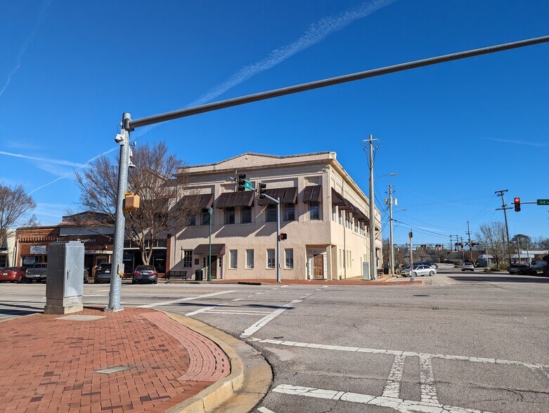 800 3rd Ave, West Point, GA à vendre - Photo de l’immeuble – Image 3 sur 20