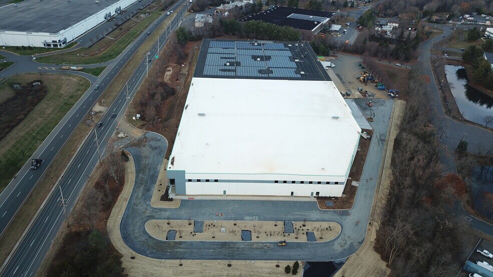 2344 Route 130, South Brunswick, NJ à louer - Photo de l’immeuble – Image 2 sur 4