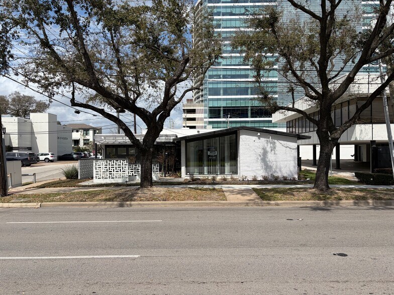 2630 Richmond Ave, Houston, TX à louer - Photo principale – Image 1 sur 4