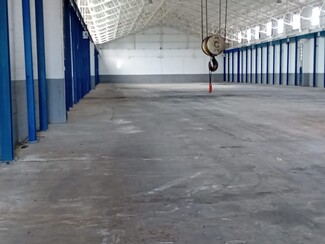 Plus de détails pour Calle Miguel Servet, 10, Valdemoro - Industriel/Logistique à louer