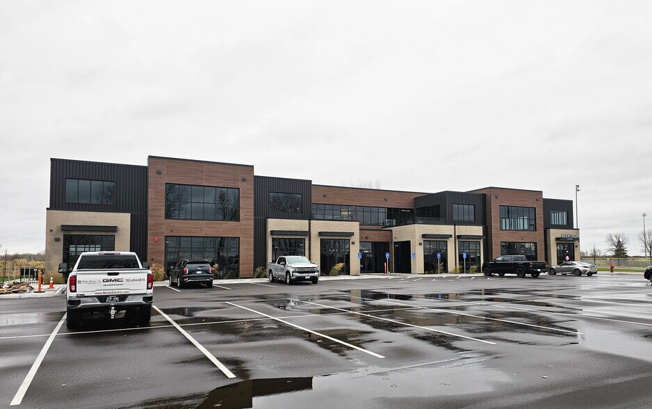 2180 105th N ave, Blaine, MN à vendre - Photo principale – Image 3 sur 3